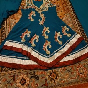 Green 4 pieces suits Pakistani embroidery clothes.